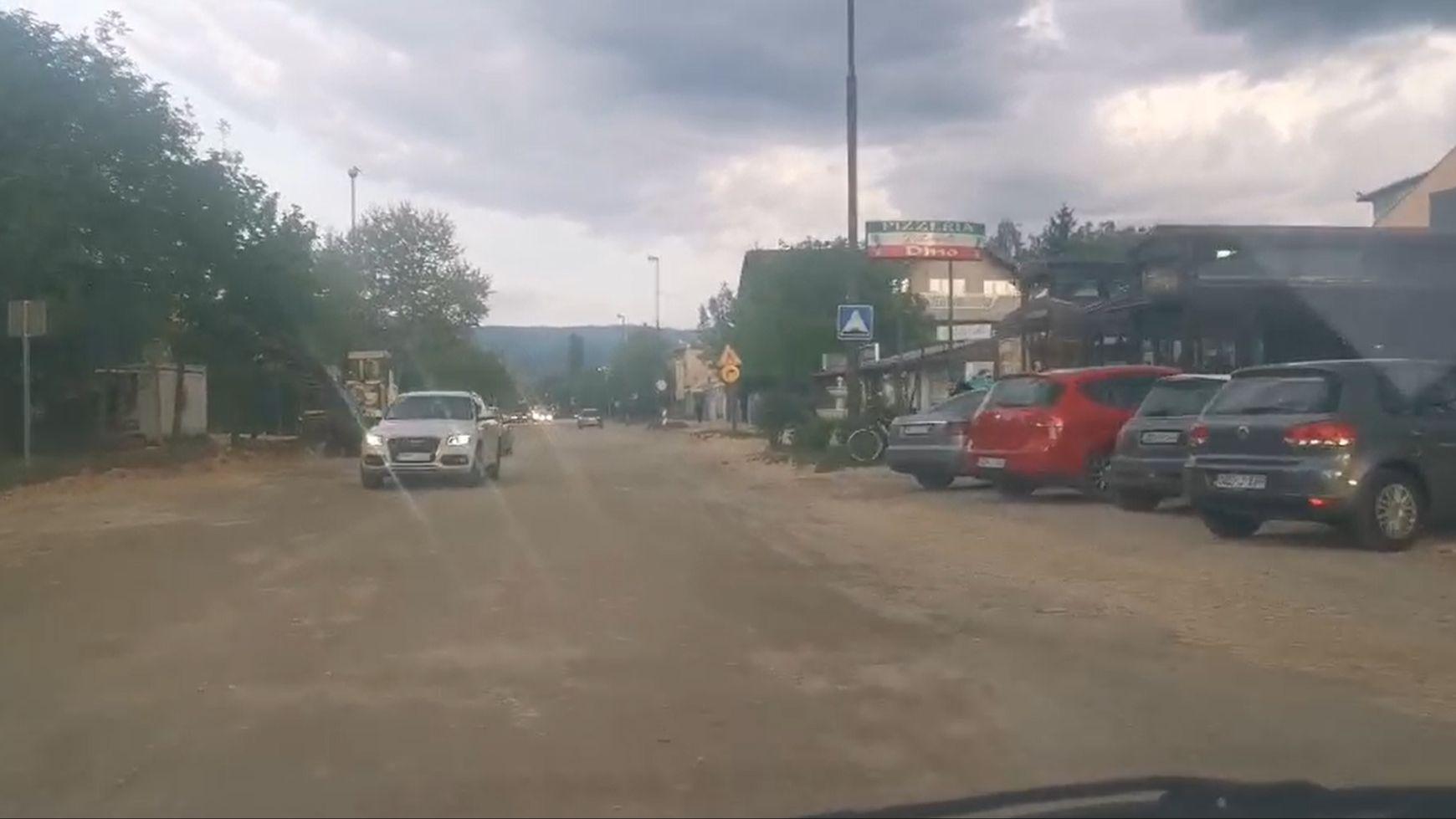 Video / Evo kako izgleda jedna od glavnih ulica na Dobrinji